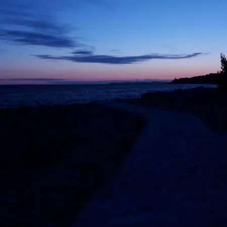 - Bilo Retreat By The Adriatic Apartment *